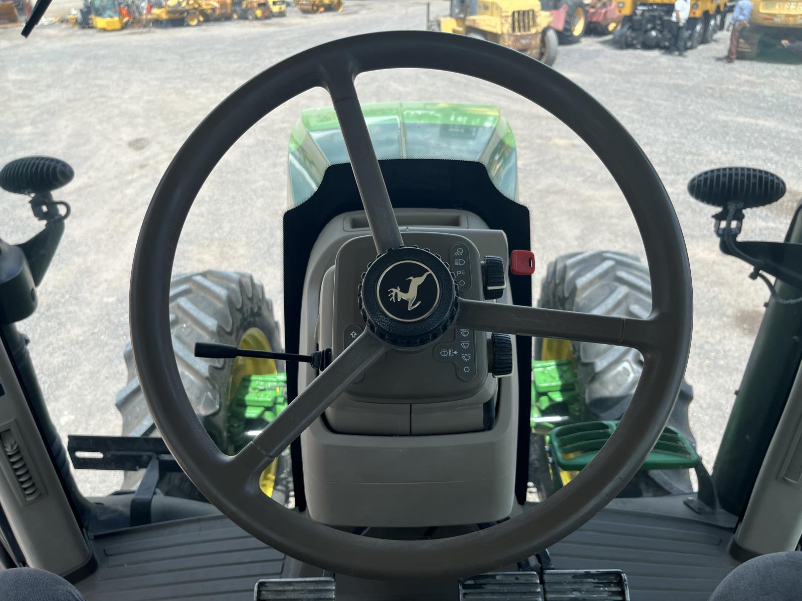 ./imagenes/INVOICE/2019/18103/JOHN DEERE 7270R (17).JPG
